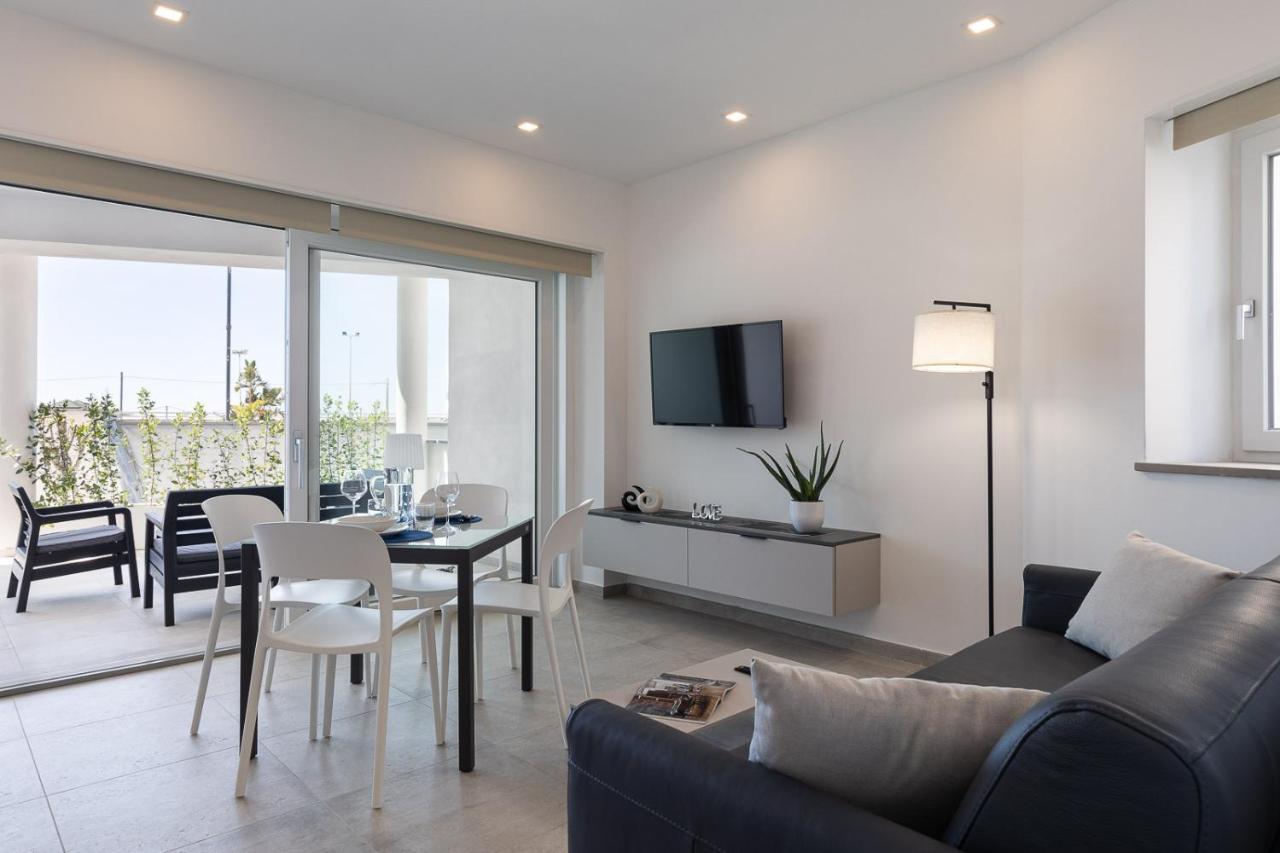 Oneweek Gaeta Suites And Apartments エクステリア 写真