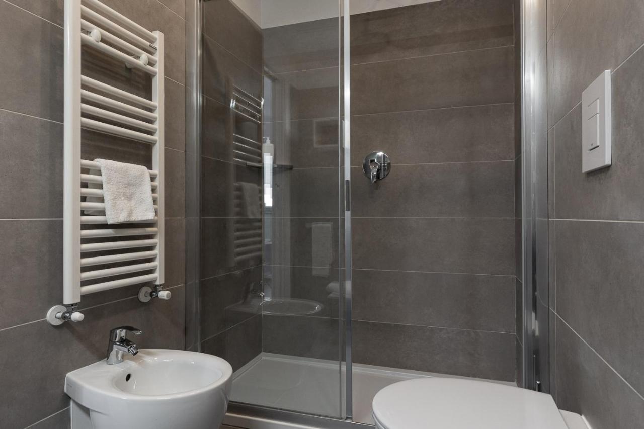 Oneweek Gaeta Suites And Apartments エクステリア 写真