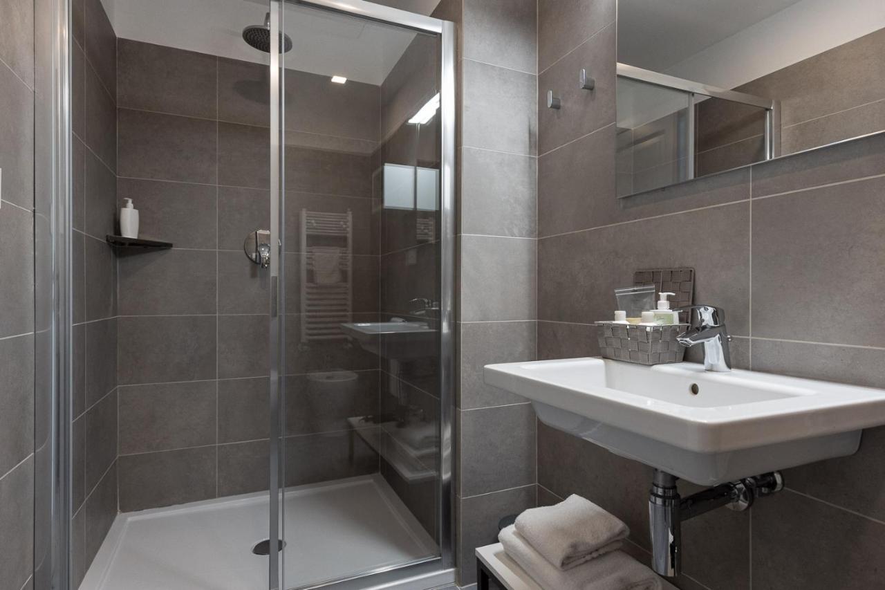 Oneweek Gaeta Suites And Apartments エクステリア 写真