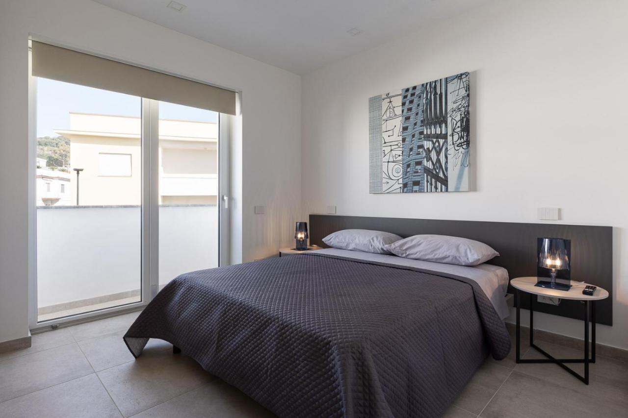 Oneweek Gaeta Suites And Apartments エクステリア 写真