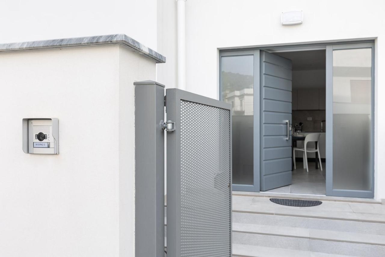 Oneweek Gaeta Suites And Apartments エクステリア 写真