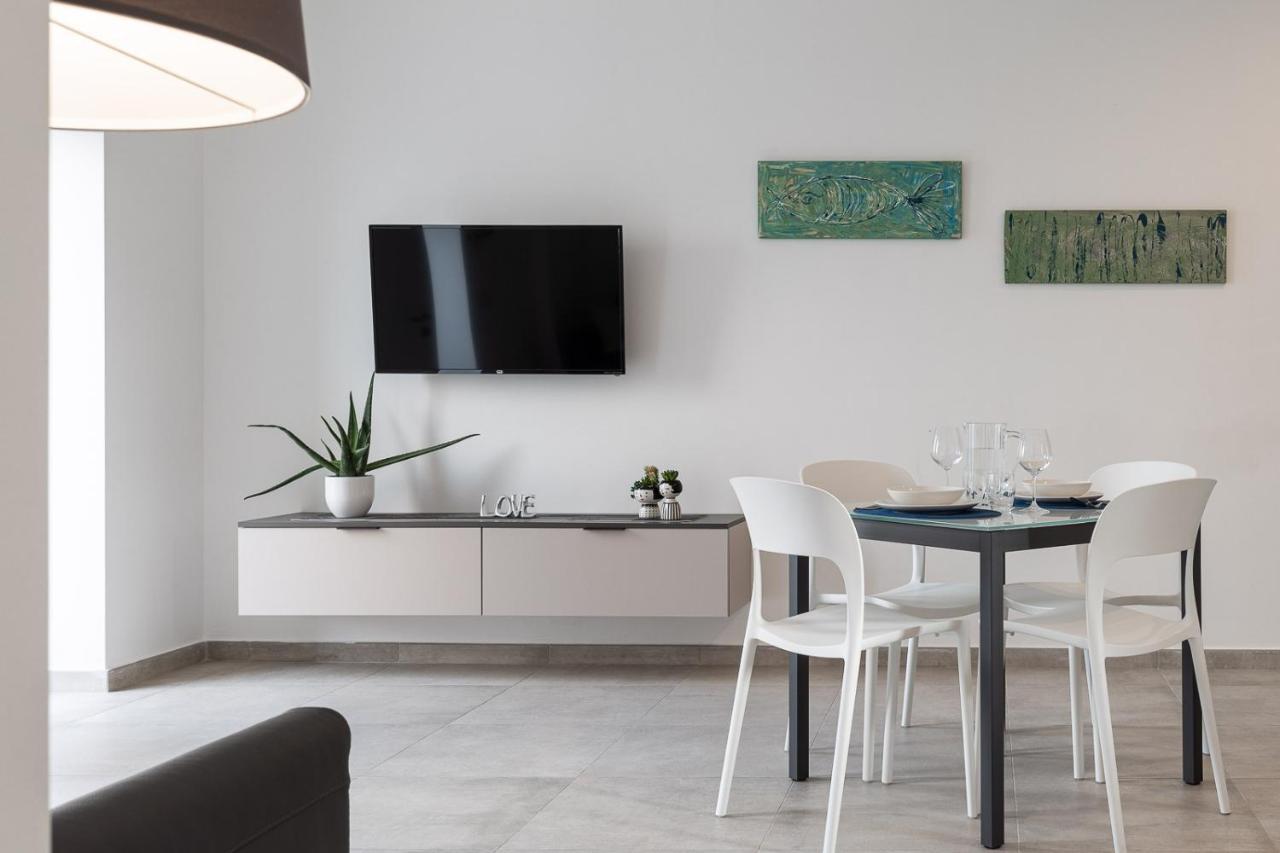 Oneweek Gaeta Suites And Apartments エクステリア 写真